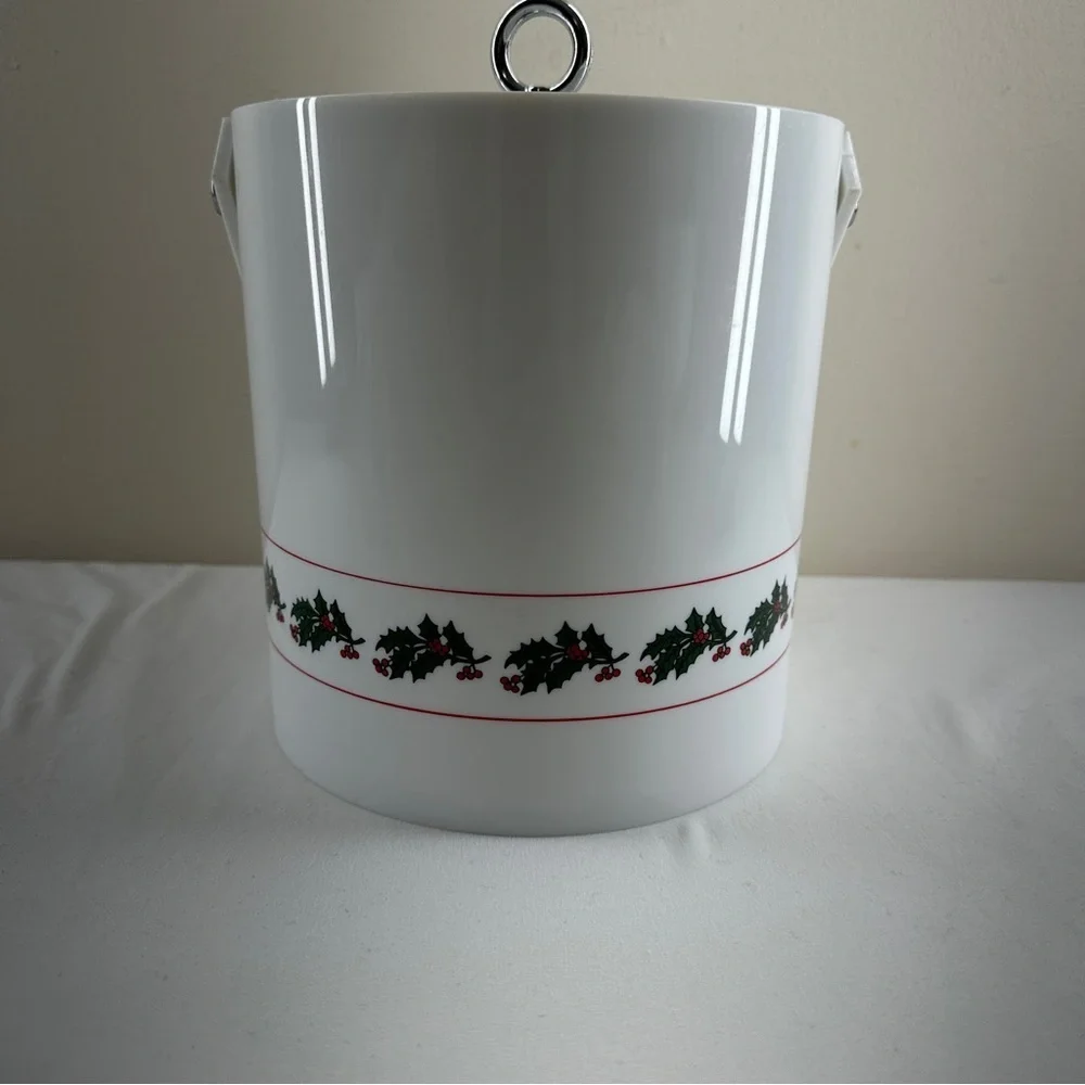 Vintage Libbey Holly Berry Ice Bucket 3 Qt Christmas Holiday Barware MCM White